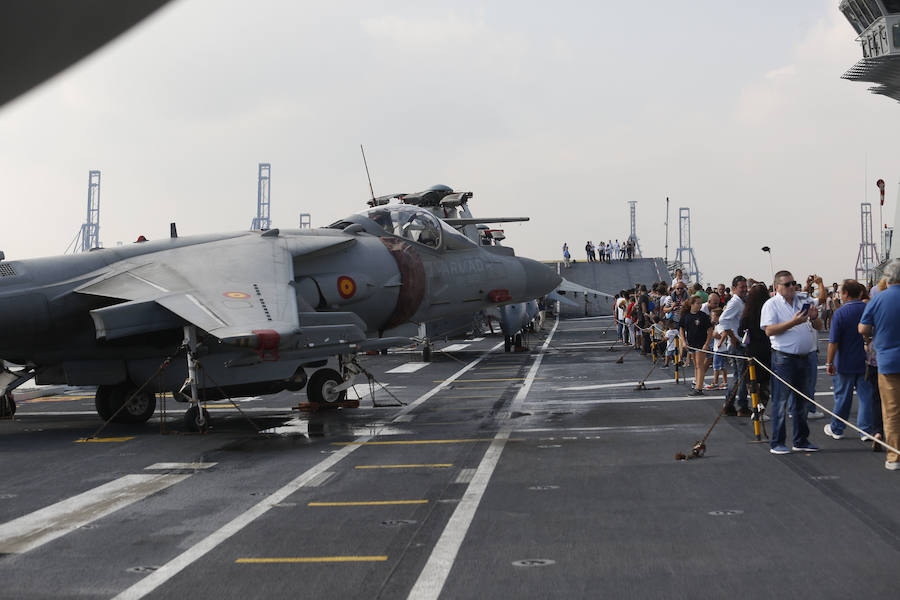 Fotos Del Portaaviones Juan Carlos I En Valencia Las Provincias